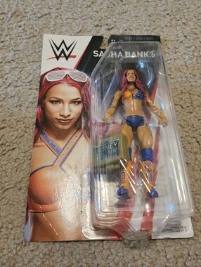 WWE Sasha Banks Orange & Blue 2017 Basic Series #80 Wrestling Figure Mattel WWF.